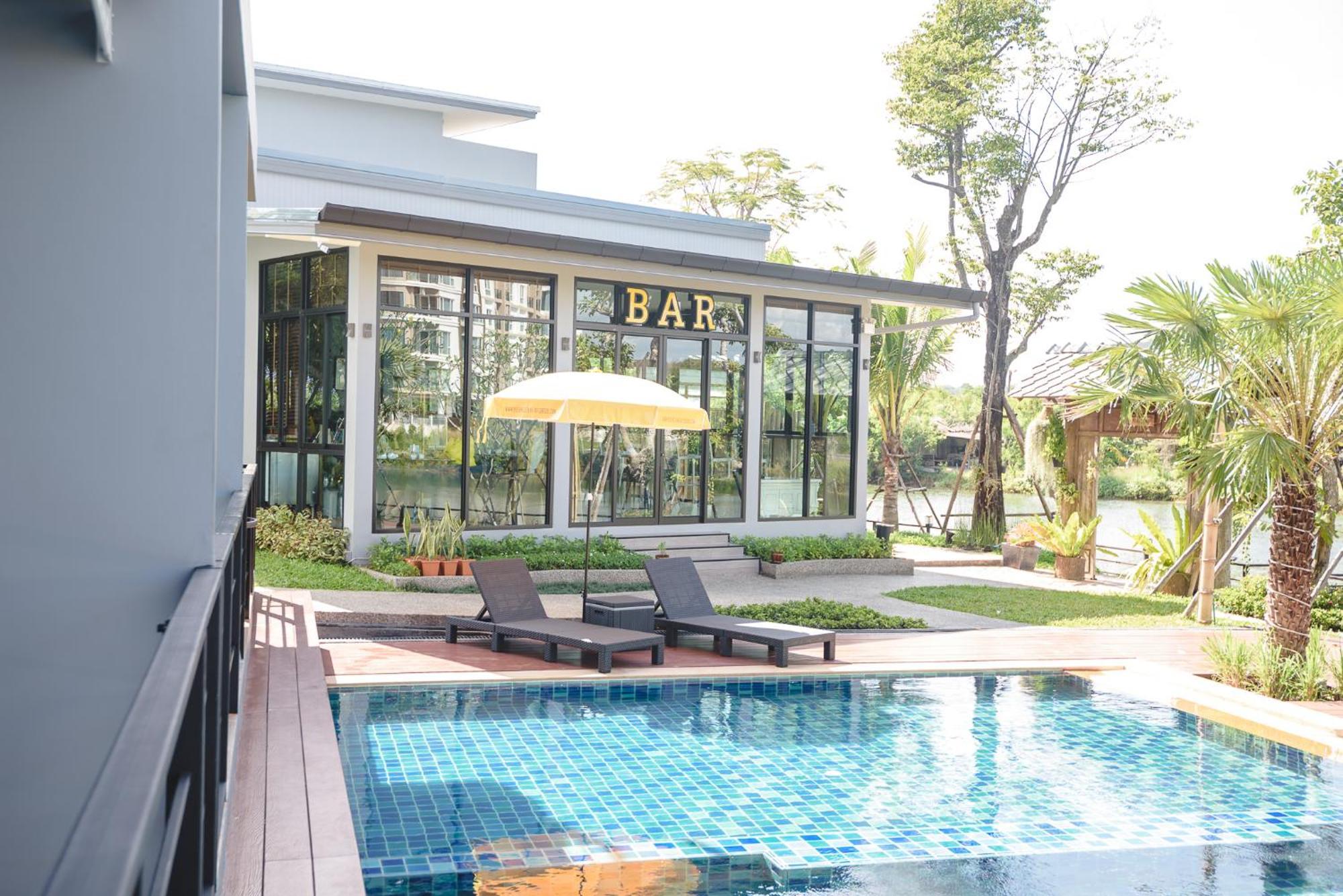 Phuengluang Riverside Hotel Chanthaburi Zewnętrze zdjęcie